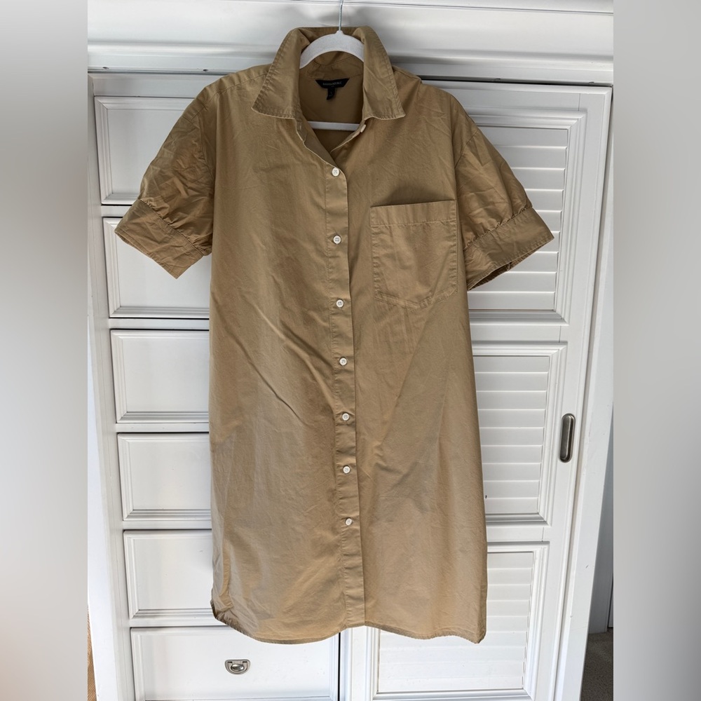 Banana Republic Classic Beige Shirt Dress